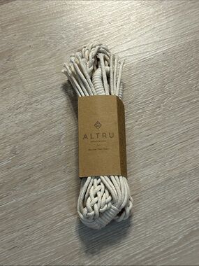 Altru NWT Macrame Braided Corded Rope Plant Hanger
